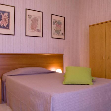 Hotel Residence Ulivi E Palme Cagliari Kültér fotó