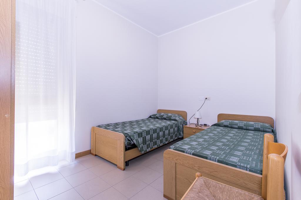 Hotel Residence Ulivi E Palme Cagliari Kültér fotó