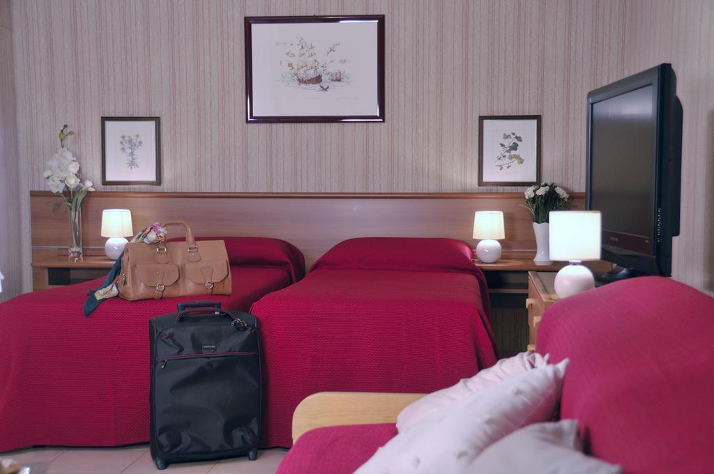 Hotel Residence Ulivi E Palme Cagliari Kültér fotó