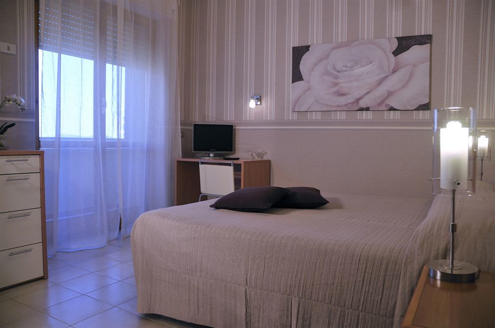 Hotel Residence Ulivi E Palme Cagliari Kültér fotó